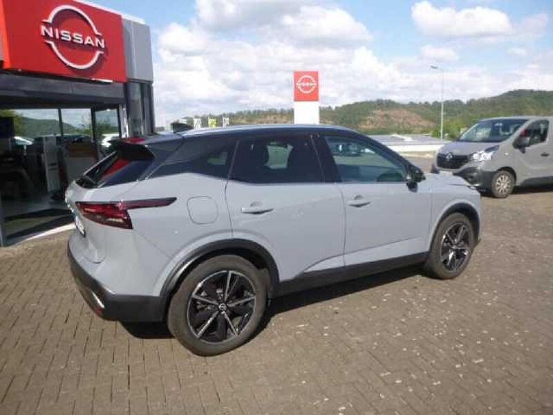 Nissan Qashqai Tekna 1.3 DIG-T MHEV 160 X-tronic 4x4