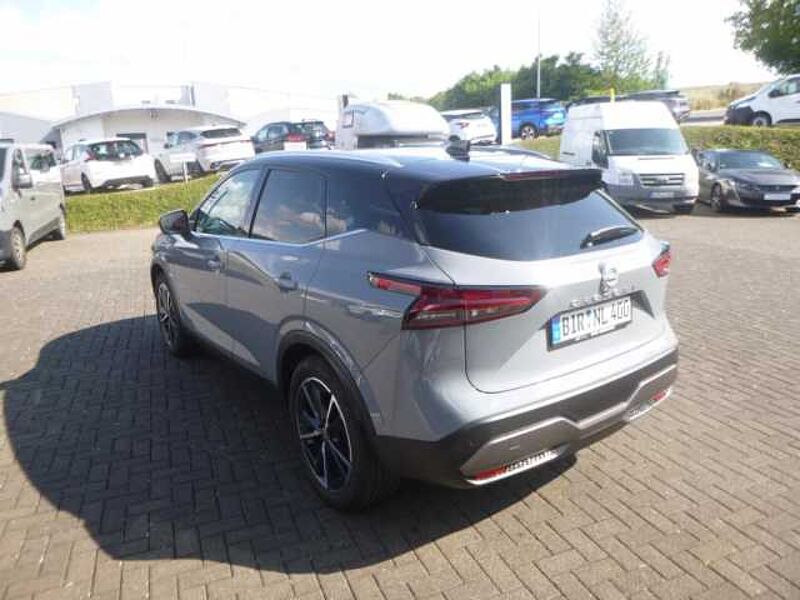 Nissan Qashqai Tekna 1.3 DIG-T MHEV 160 X-tronic 4x4