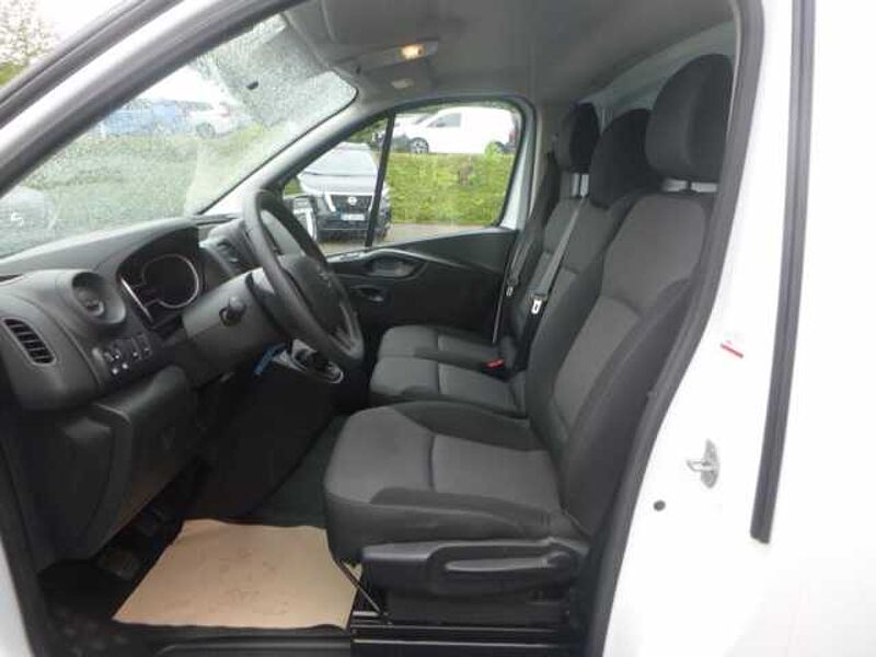 Nissan NV300 Kasten L1H1 2,7t dCi 120