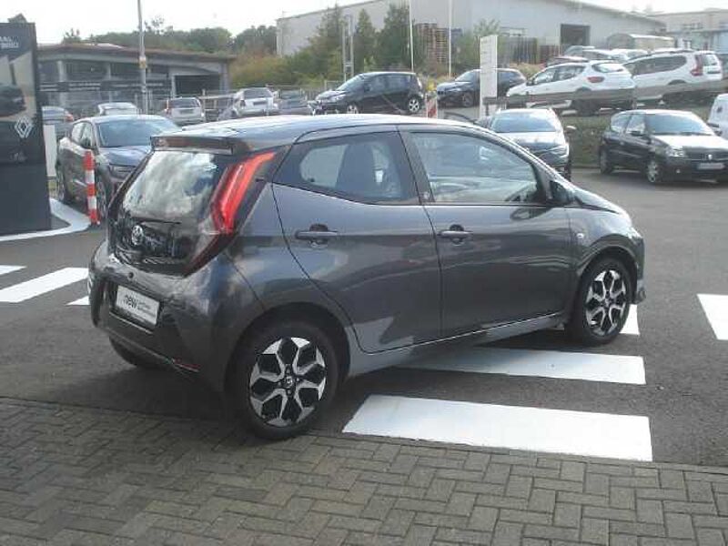 Toyota Aygo x-play Team D 1.0  5-trg