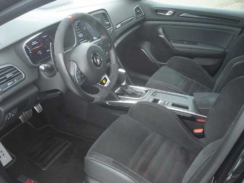 Renault Megane R. S. TCe 300 EDC